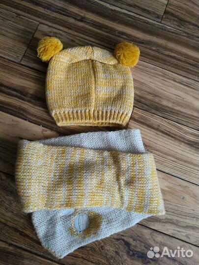 Комплект шапка и шарф для девочки