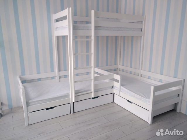 Двухъярусная кровать на 3 места