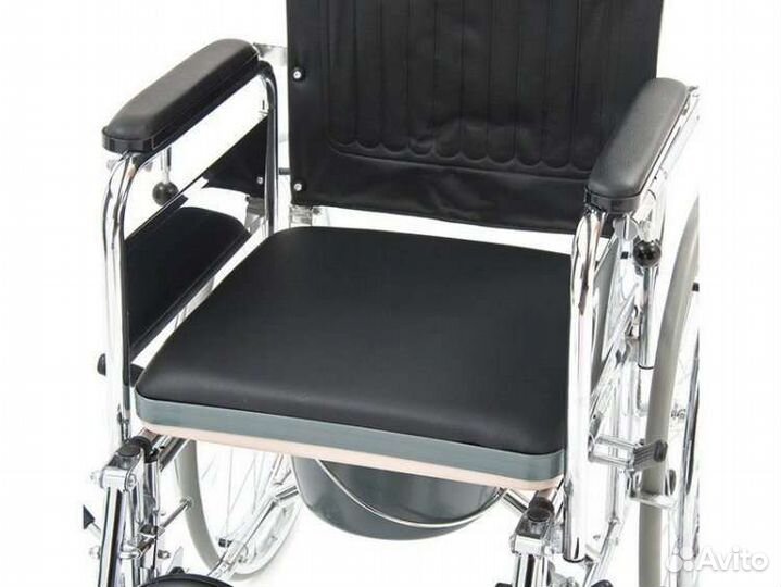 Кресло-коляска для инвалидов с санитарным fs619gc