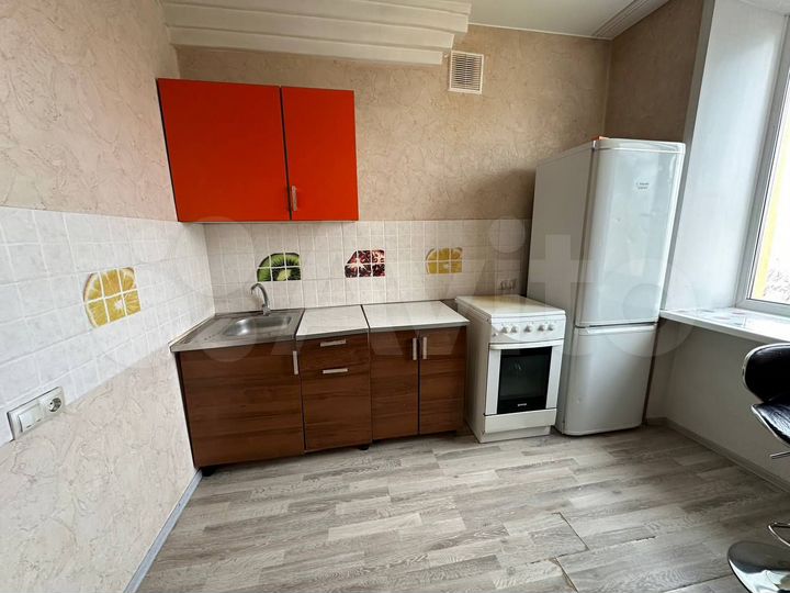 2-к. квартира, 56 м², 4/4 эт.