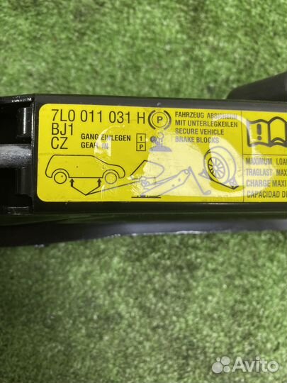 Домкрат новый audi q7 4l