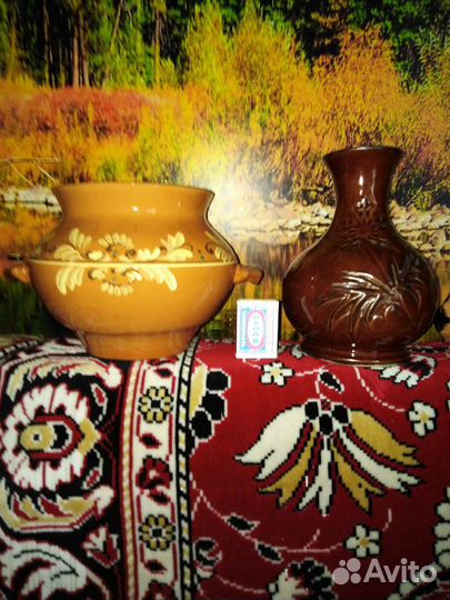 Глиняные крынки, горшки