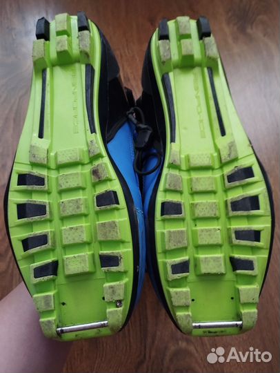 Лыжные ботинки коньковые spine