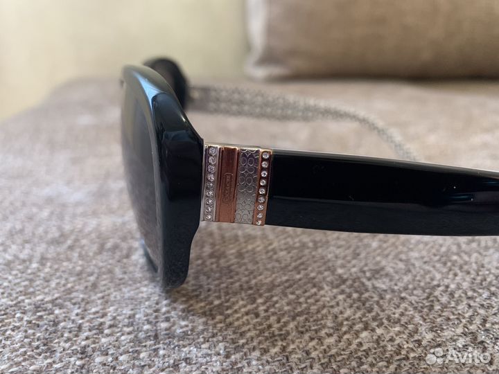 Солнцезащитные очки coach