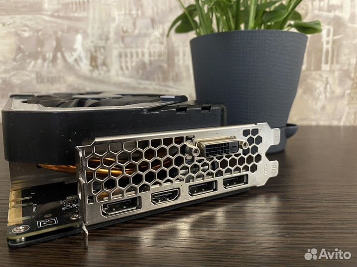 Видеокарта GTX 1070 8GB