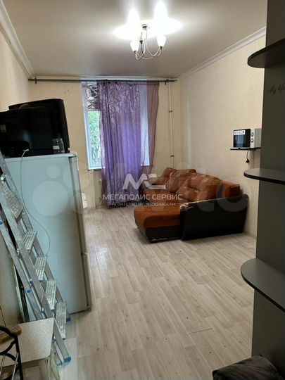 Комната 17 м² в 4-к., 1/4 эт.