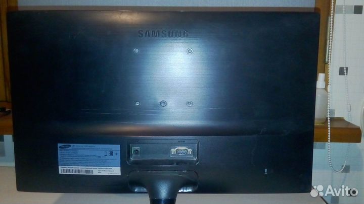 Монитор Samsung s19d300ny