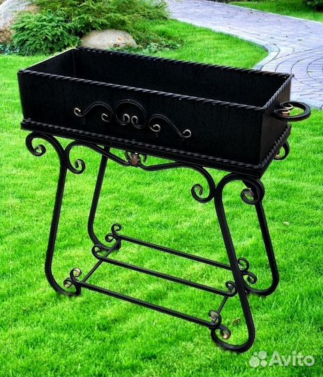 Мангал кованный c крышей