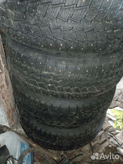 R16 Kumho Power Grip KC11 265/75, PCD 5x139.7 DIA 108