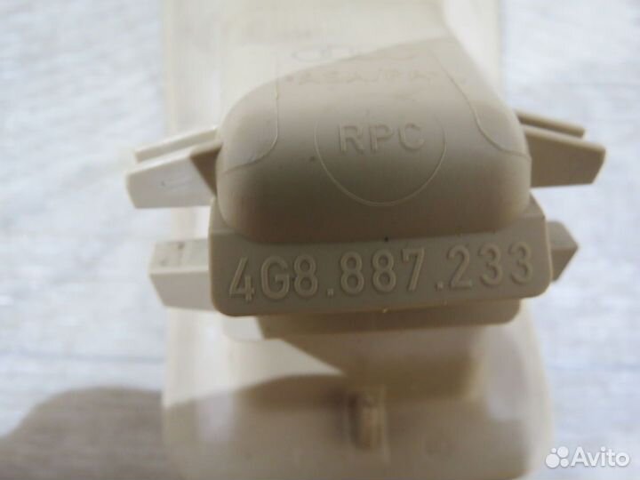 Кронштейн сидений задний Audi A7