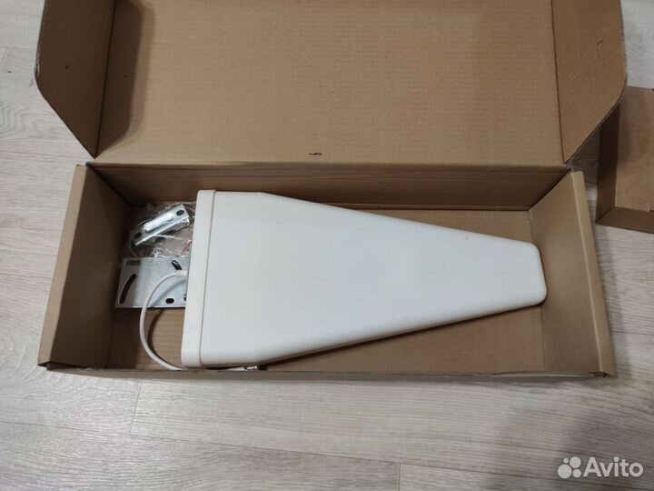 Антенна gsm 900-2700 Мгц