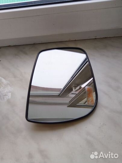 Боковое зеркало на datsun