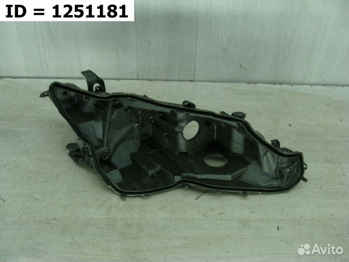 Корпус фары правой Toyota Camry