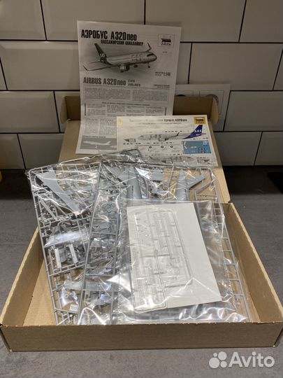 Бронь Сборная модель самолета Aerobus A320 neo
