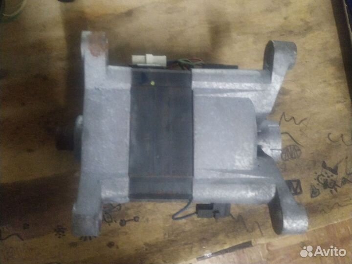 Двигататель стиральной машины