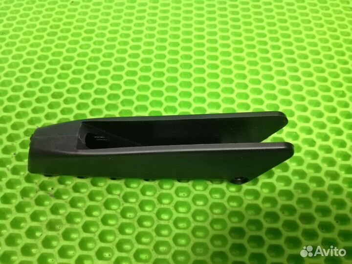 Шарнир рамы Yoya Plus Max на коляску