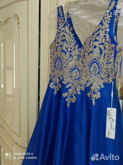 Вечернее платье