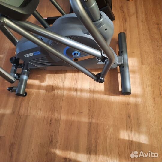 Эллиптический тренажер Titanium One X30 MF