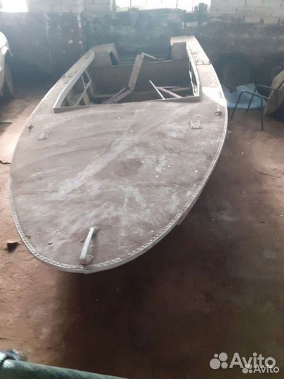 Лодка Днепр