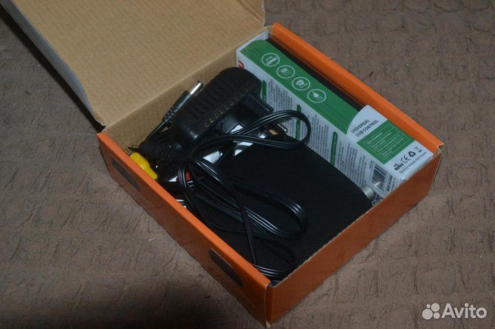 Цифровая приставка DVB-T2 Cadena CDT-1793