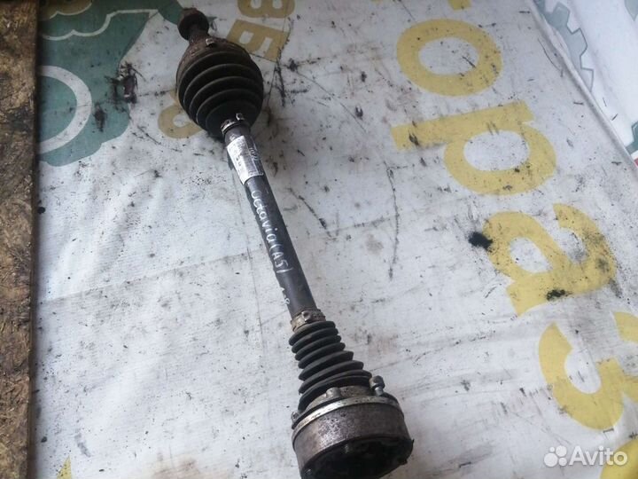 Привод левый Skoda Octavia A5, 1.6 МКПП