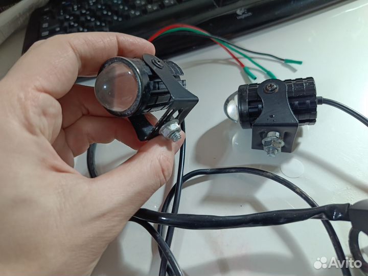 Противотуманки на мотоцикл, мопед, самокат с кнопк