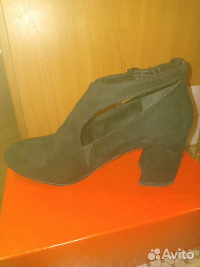 Полуботильоны