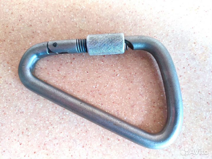 Карабин для альпинизма СССР