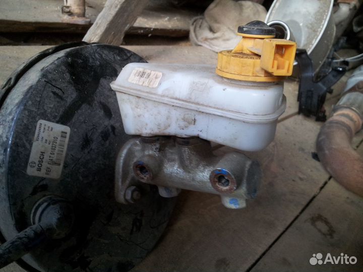 Главный тормозной цилиндр на Fiat albea