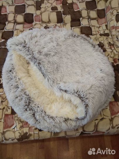 Лежанка для кошек