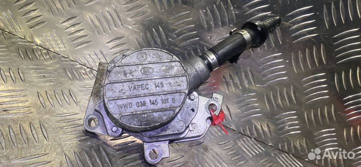 Вакуумный насос Skoda Octavia (A4) рест. 2004