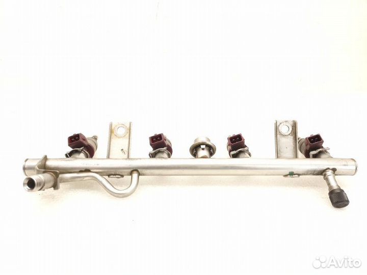 Топливная рейка (рампа) Mercedes-Benz C-Class W204