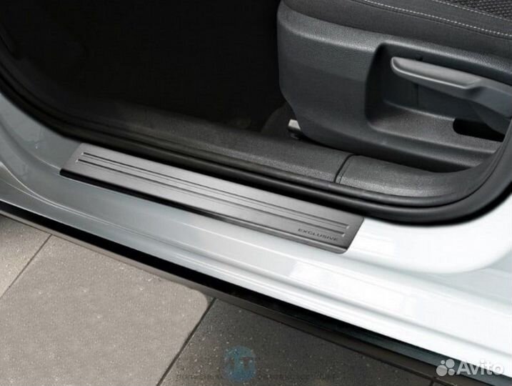 Накладки на пороги Citroen C4 Aircross 2012-2017