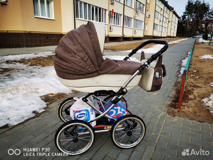 Прогулочная коляска