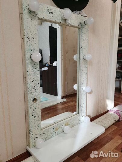 Гримерное зеркало