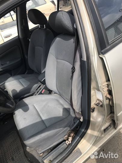 Сиденье переднее левое Nissan Almera Classic B10