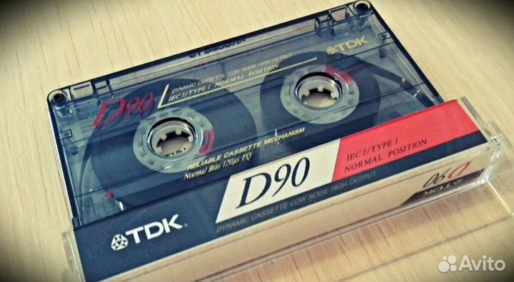 Аудио и видеокассеты с записями