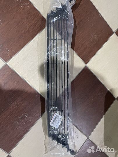 Решетка бампера Corolla 16-19 г.в