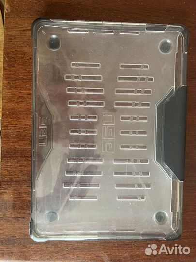 Чехол UAG Macbook 13pro
