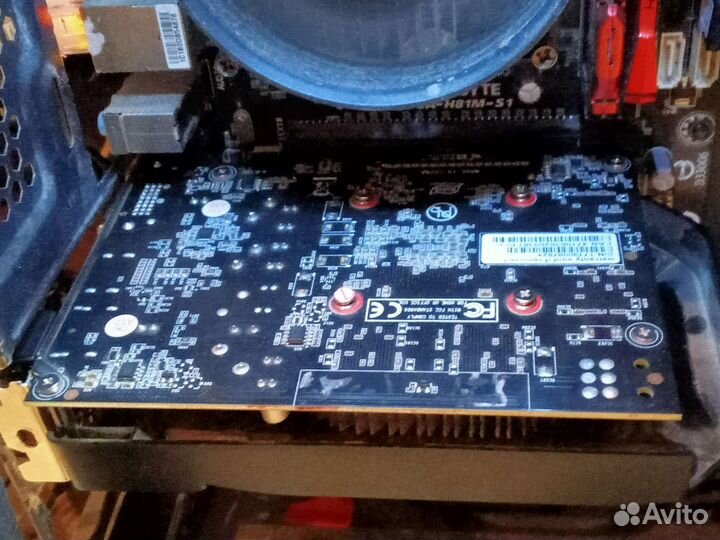 Видеокарта GTX 1050 2gb