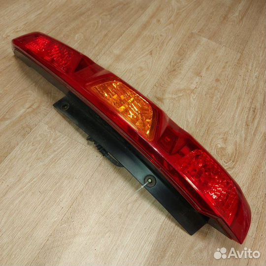 Фонарь задний правый Nissan X-Trail T31 2007-2014