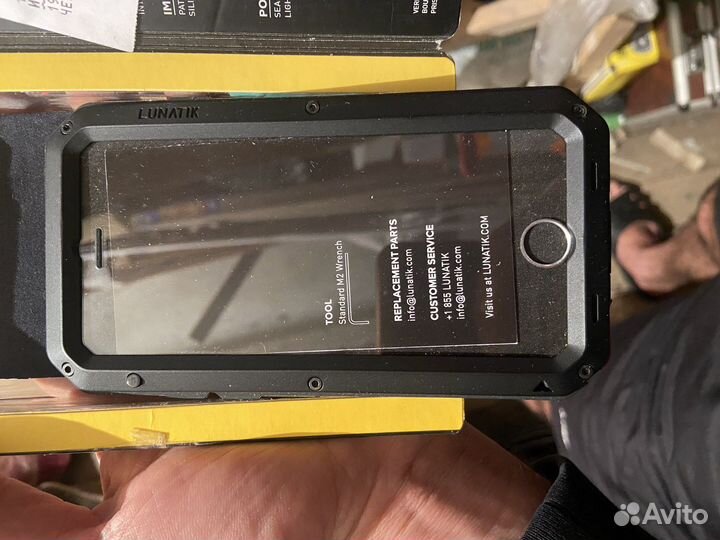 Чехол бронированный Taktik Extreme для iPhone