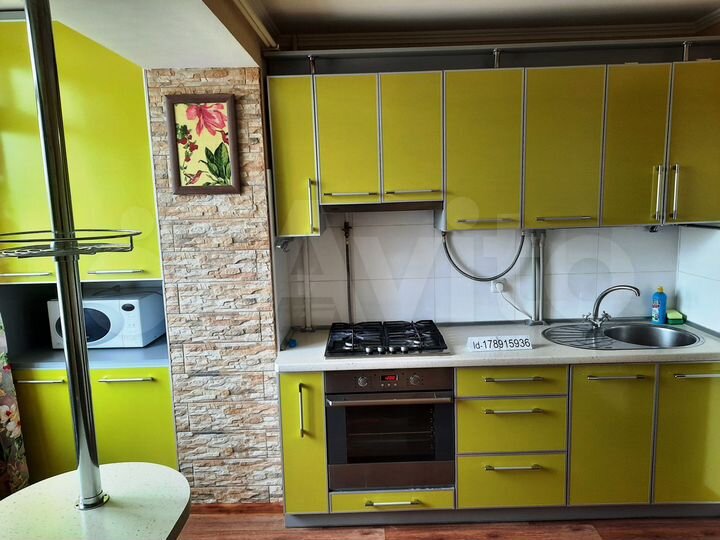 2-к. квартира, 60 м², 3/5 эт.