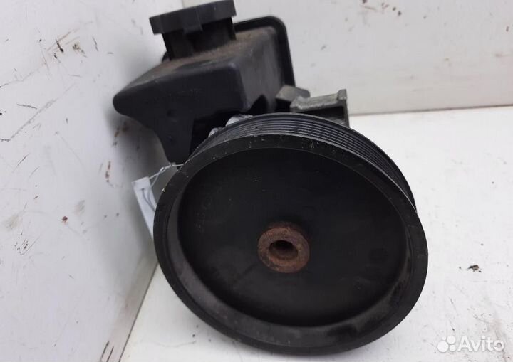 Насос гидроусилителя Mercedes-Benz C-Class