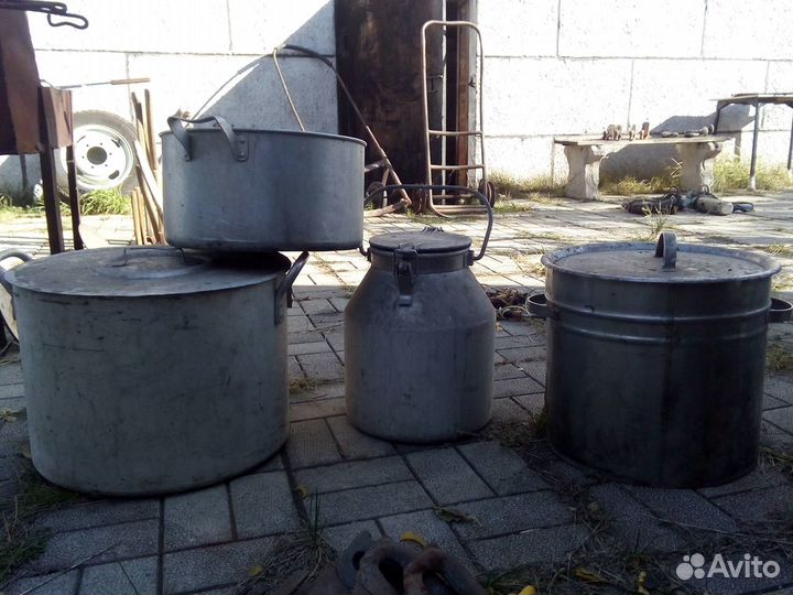 Баки, кастрюли