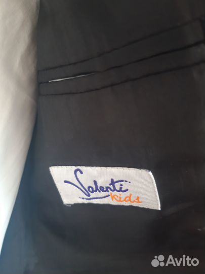 Продам костюм и плюсом двое брюк для школы