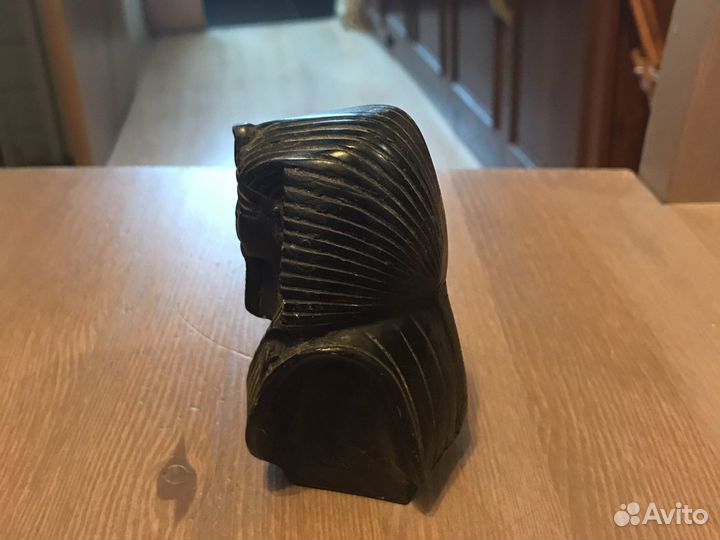 Египетская статуэтка