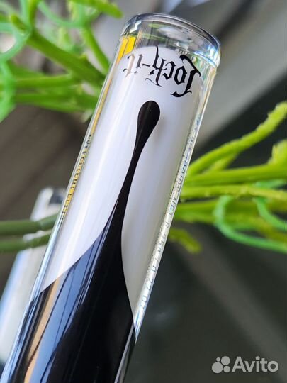 Консилер kvd