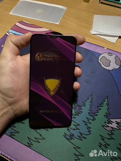 Защитное стекло на iPhone 11,XR