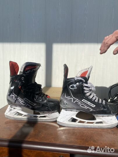 Хоккейные коньки bauer vapor x3.7